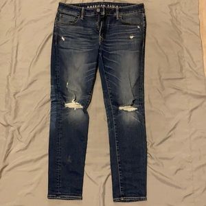 Men’s distressed skinny jeans